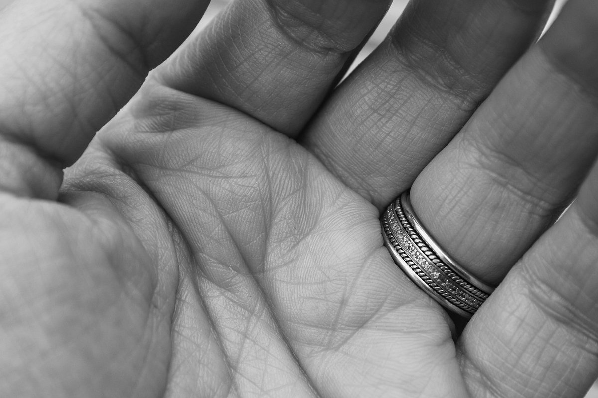mano, fingers, skin, textura, touch, las huellas de dedos, couple, matrimonio, relationship, together, amor, married, ring, engagement ring, hands, en blanco y negro, ring, ring, ring, ring, ring