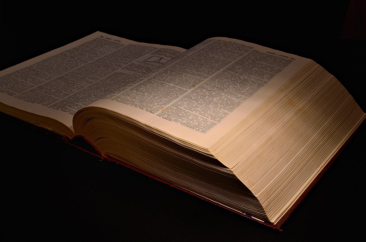 books, open, pages, antecedentes, fondo de pantalla 4k 1920x1080, papel, fondos geniales, fondo de pantalla gratis, papel pintado del ordenador portátil, literature, negro, fondo de pantalla de alta definición, leyendo, objects, hermoso fondo de pantalla, primer plano, fondo de pantalla 4k, wisdom, power, fondo de pantalla mac, fondos de escritorio, luz, bookpages, fondo de pantalla hd, fondo de pantalla de alta definición completa, color, mysticism, education, textbooks, mystery, idea, papel tapiz de windows, fondo libre, texts, documents, mesa, printed