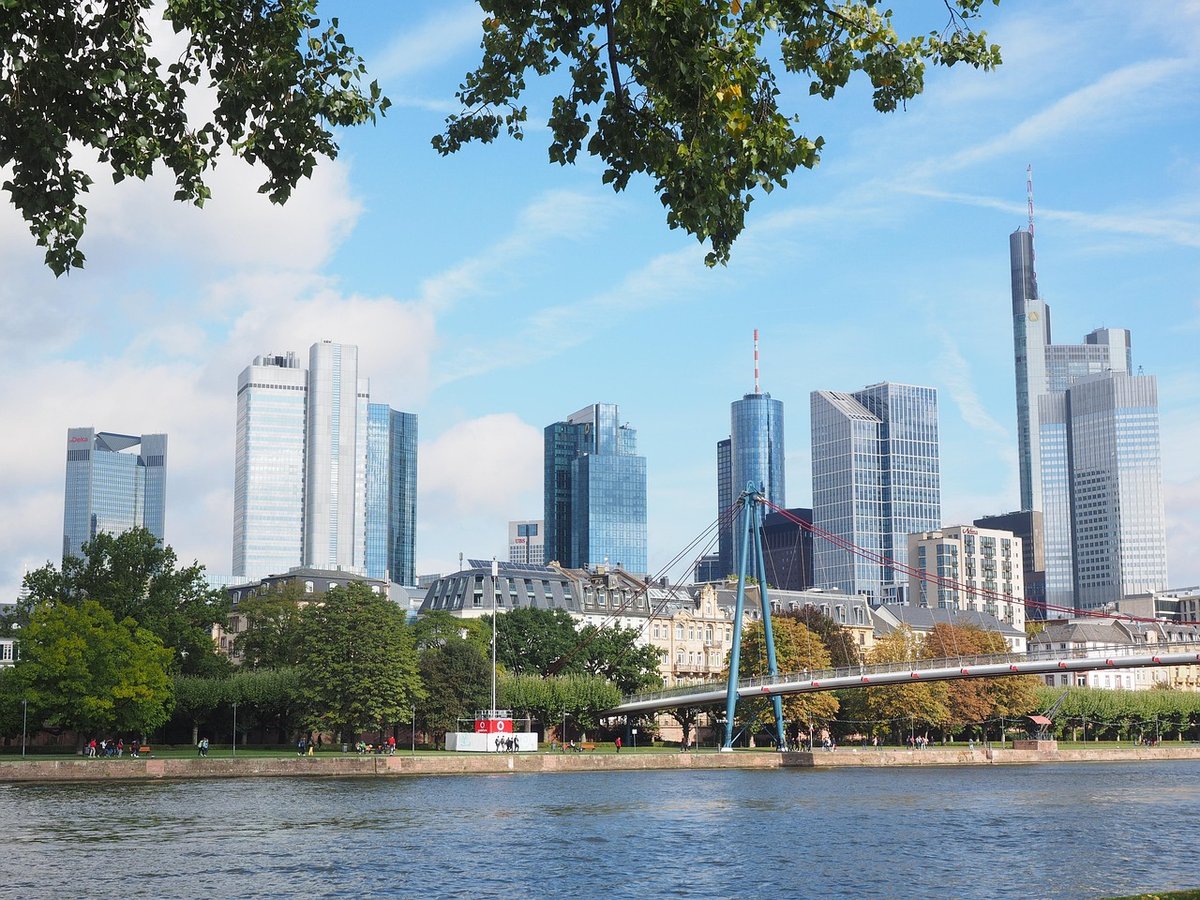 frankfurt am main alemania, rascacielos, arquitectura, edificio, horizonte,